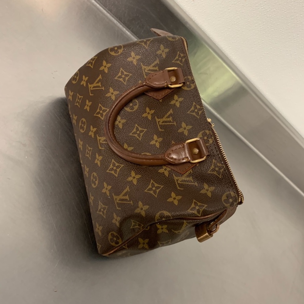 Louis Vuitton speedy 25